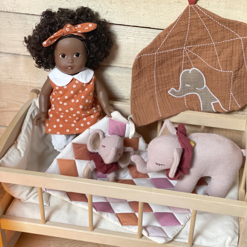BERCEAU EN BOIS AVEC COUVERTURE PATCHWORK - EGMONT TOYS – Image 2